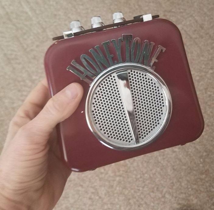 Danelectro N10B Honey Tone Mini Amp in Burgundy - Customer Photo 2