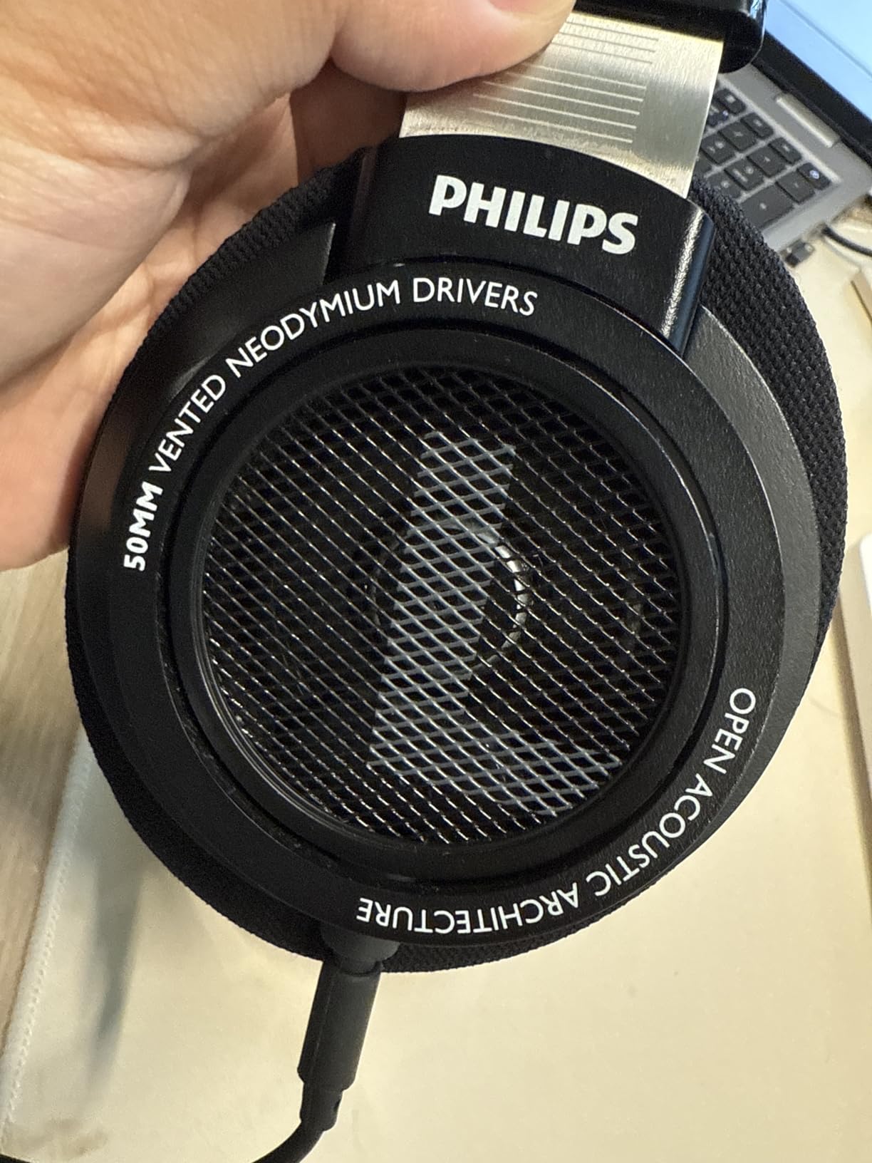 Philips Audio SHP9500 HiFi Precision Stereo Over-Ear Headphones (Black) - Customer Photo 2