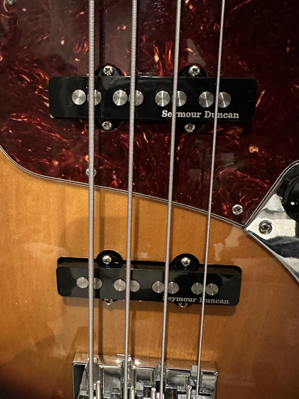 Seymour Duncan Quarter Pound Jazz Bass Pickup Set - High Output Neck and Bridge Bass Guitar Pickups - Customer Photo 1