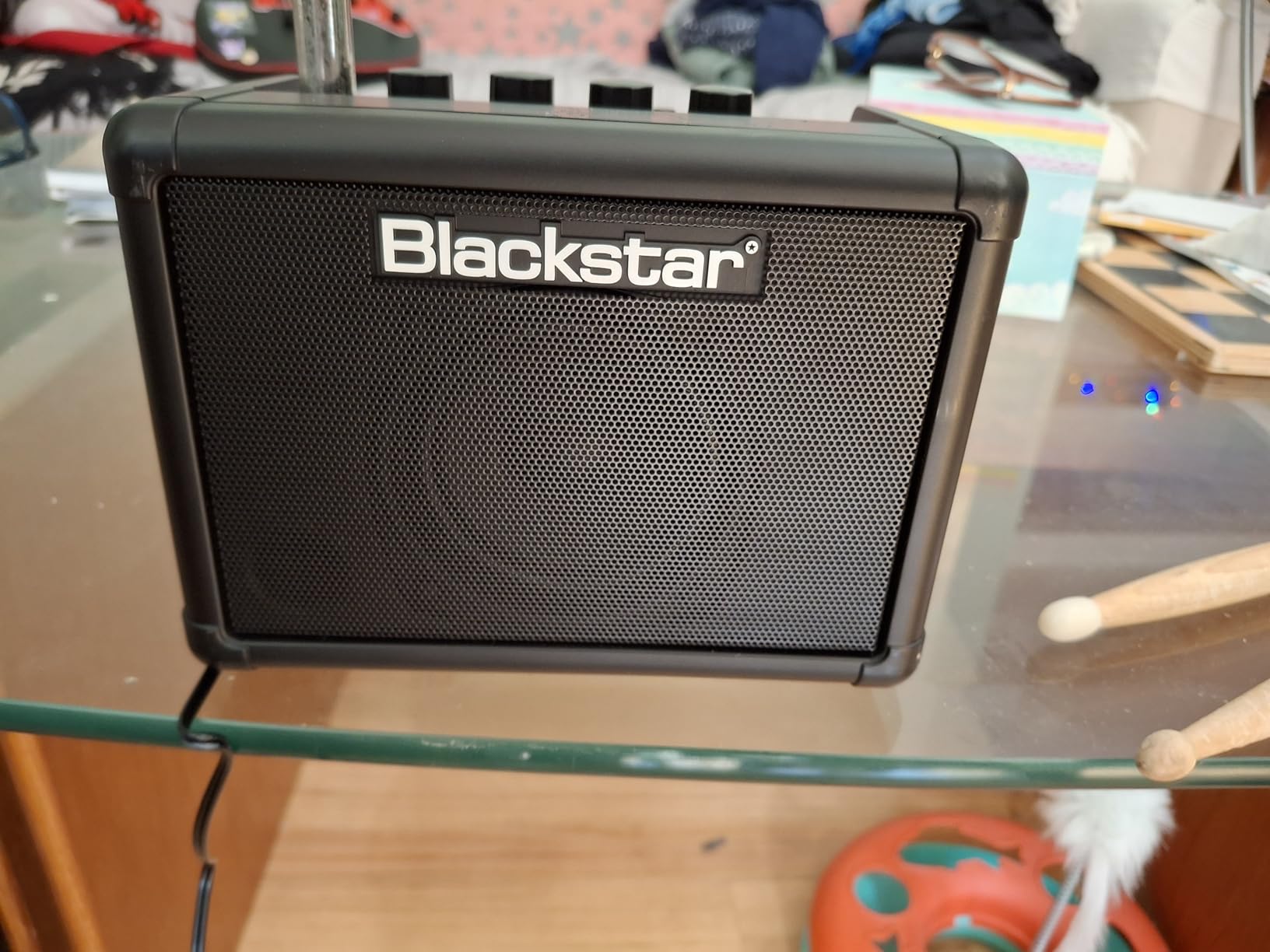 Blackstar Fly 3-3-watt 1x3 inch Compact Mini Guitar Amplifier w/ 2 Channels and Patented ISF - Black - Customer Photo 2