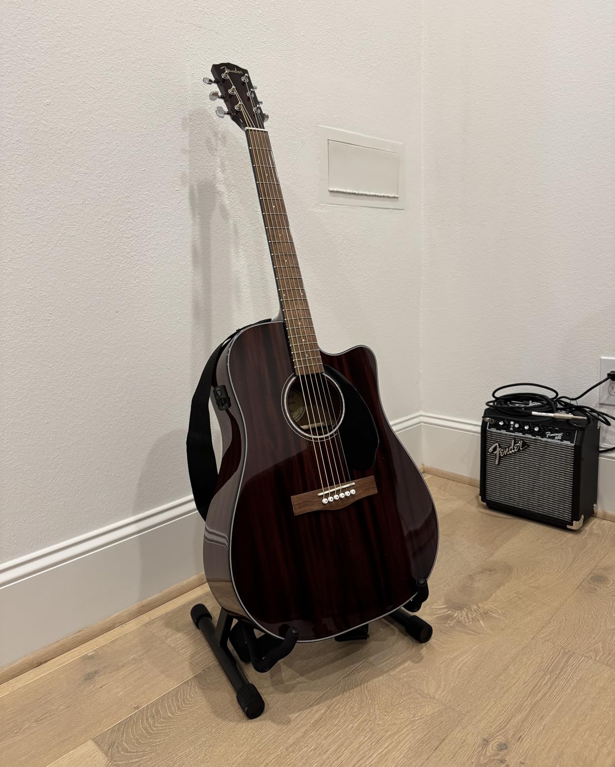 Fender CD-60SCE Solid Top Dreadnought Acoustic-Electric Guitar - All Mahogany Bundle with Hard Case, Tuner, Instrument Cable, Strap, Strings, Picks, Polishing Cloth and Austin Bazaar Instructional DVD - Customer Photo 1