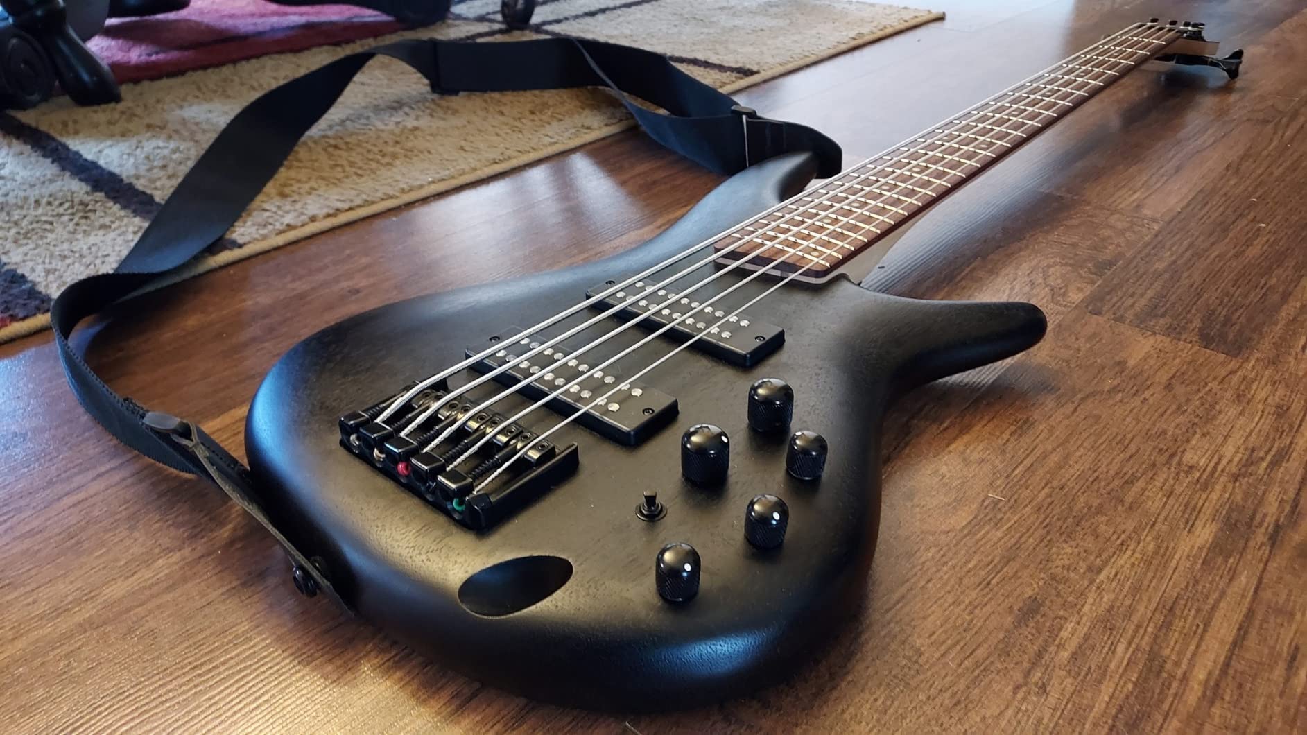 Ibanez Standard SR305E 5-String Bass Guitar - Weathered Black - Customer Photo 1