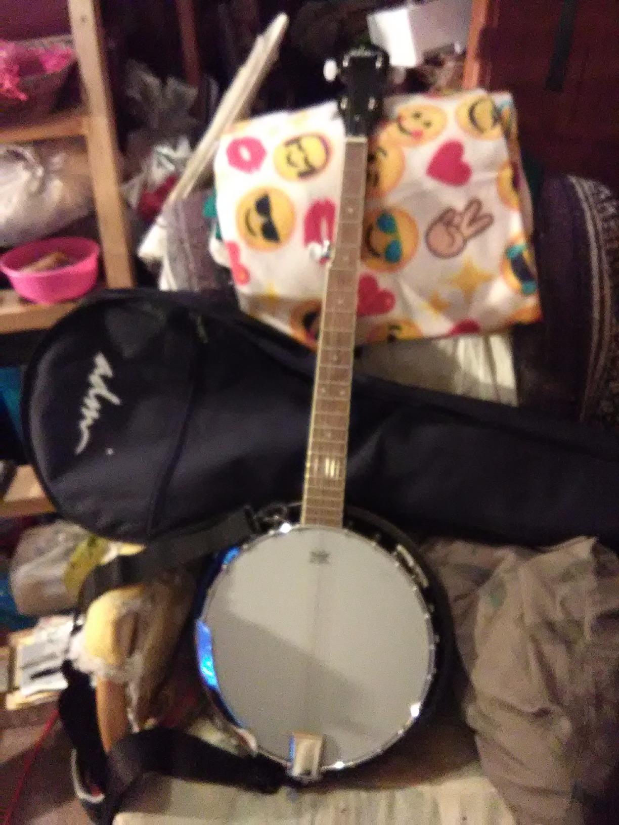 ADM Banjo 5 String Full Size Banjoes Set, 38 Inch Beginner Banjo Kit with Resonator, Remo Drum Head, Open or Closed Back, Gift Package Free Lessons Starter Accessories for Adults Teenager, Brown Customer Review ADM Banjo 5 String Full Size Banjoes Set, 38 Inch Beginner Banjo Kit with Resonator, Remo Drum Head, Open or Closed Back, Gift Package Free Lessons Starter Accessories for Adults Teenager, Brown - Customer Photo 1
