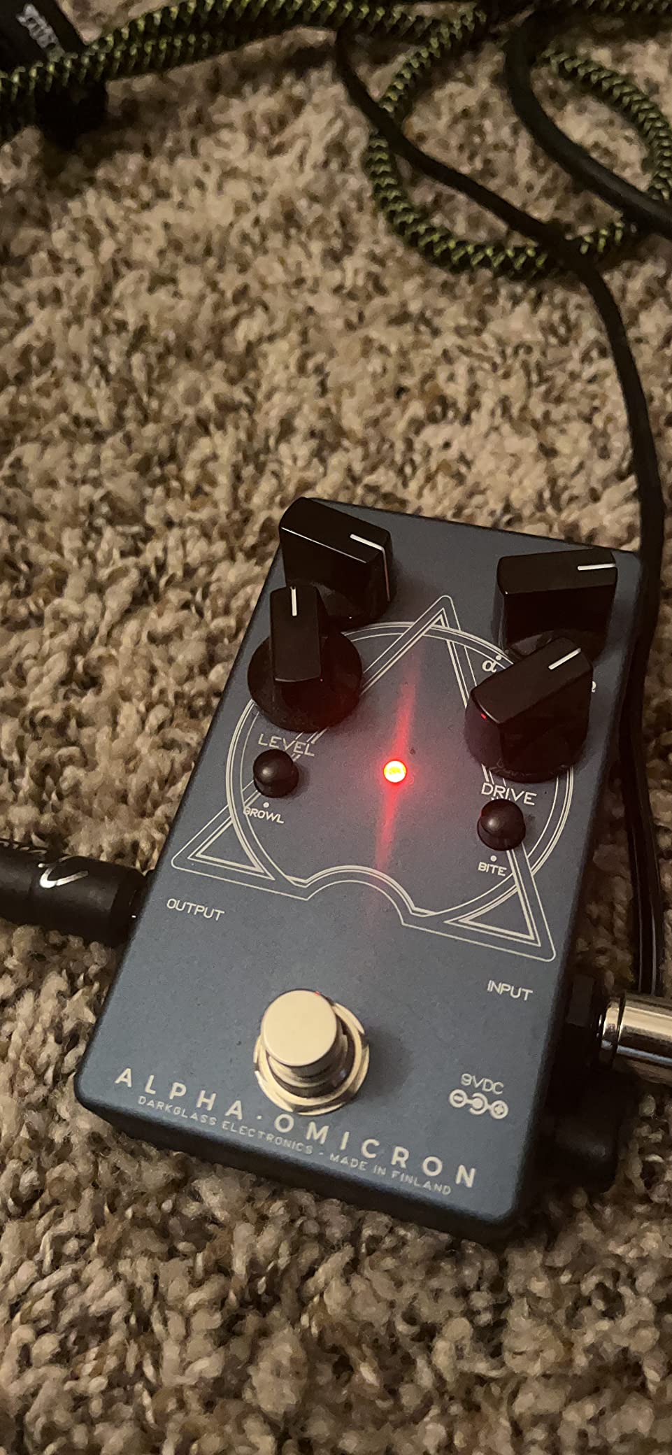 Darkglass Alpha Omicron Bass Preamp/OD Pedal w/Dual Distortion Modes, Blend Control, and Analog Signal Path - Customer Photo 2