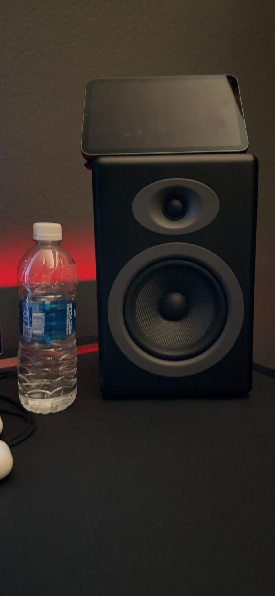 Audioengine A5+ Wireless Bluetooth Bookshelf Speakers - Premium 150W Stereo Speakers for Music, Gaming, Turntables, Home Theater Systems - Powerful Studio Monitors Customer Review Audioengine A5+ Wireless Bluetooth Bookshelf Speakers - Premium 150W Stereo Speakers for Music, Gaming, Turntables, Home Theater Systems - Powerful Studio Monitors - Customer Photo 3