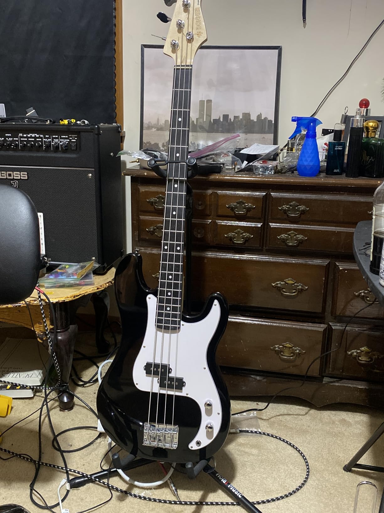 Donner Electric Bass Guitar 4 Strings Full-Size Standard Bass PB-Style Beginner Kit Black for Starter with Free Online Lesson Gig Bag Guitar Strap and Guitar Cable, DPB-510D - Customer Photo 1