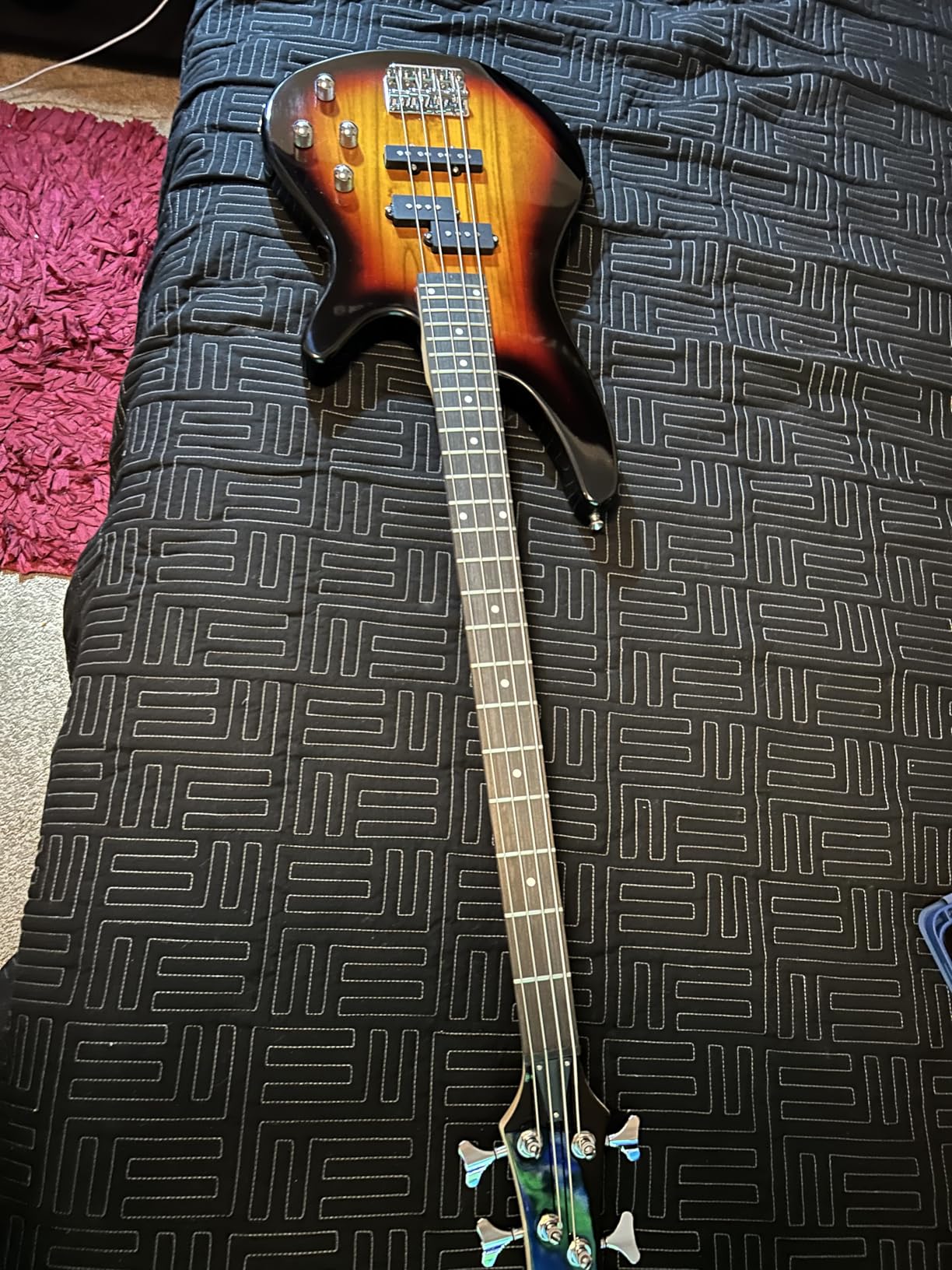 Ktaxon Electric Bass Guitar 5 String Bass Guitar with 20 Watt Amplifier, JB Type Pickup, Naturally air-dried Maple Neck, Rosewood Fretboard, Basswood Body(Sunset) - Customer Photo 1
