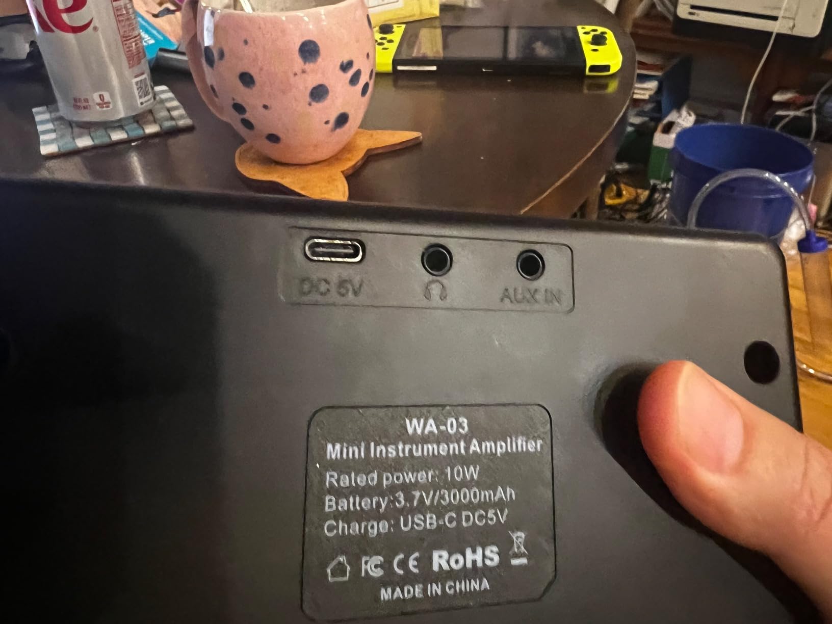 Ueteto 10W Mini Bass Amp, Portable and Rechargeable Bass Guitar Practice Amplifier with Clean and Drive Channels - Customer Photo 1
