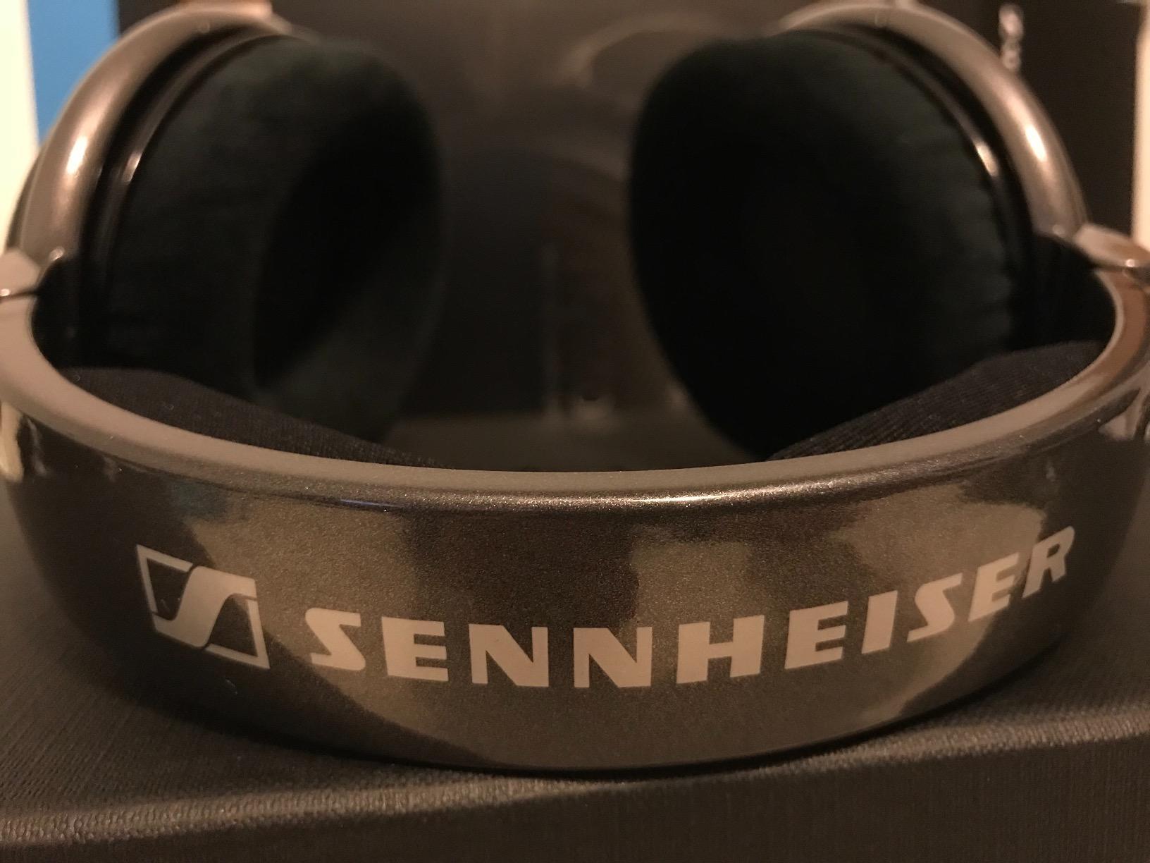Sennheiser HD 620S - Audiophile Closed-Back Wired Headphones - Premium Stereo Sound with Speaker-Like Spatial Imaging and Optimized Surround, Black - Customer Photo 3