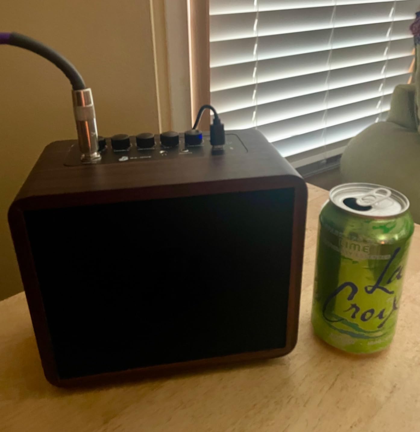15W Mini Guitar Amp, Portable Acoustic/Electric Guitar Amplifier Rechargeable, Wireless Guitar Practice Amp with Reverb, Chorus & Delay, Supports OTG, AUX, REC, Bass and Treble Control - Customer Photo 1
